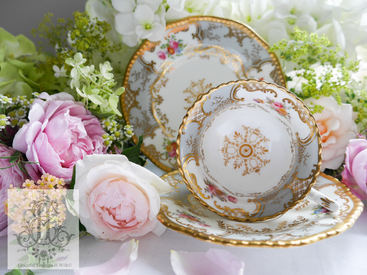 400 コールポート バットウィングトリオ グレー 英1910 19 Graceful Teacups By H Wilk 400 コールポート バットウィングトリオ グレー 英1910 19 Graceful Teacups By H Wilk