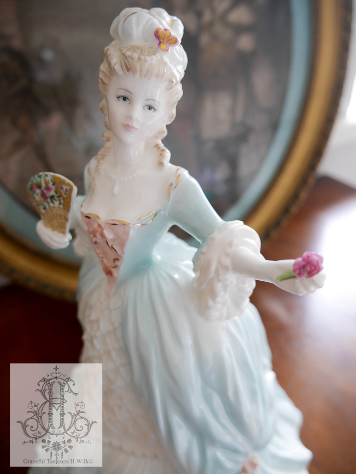 225 コールポート フィギュリン マリー アントワネット Graceful Teacups By H Wilk 225 コールポート フィギュリン マリー アントワネット Graceful Teacups By H Wilk