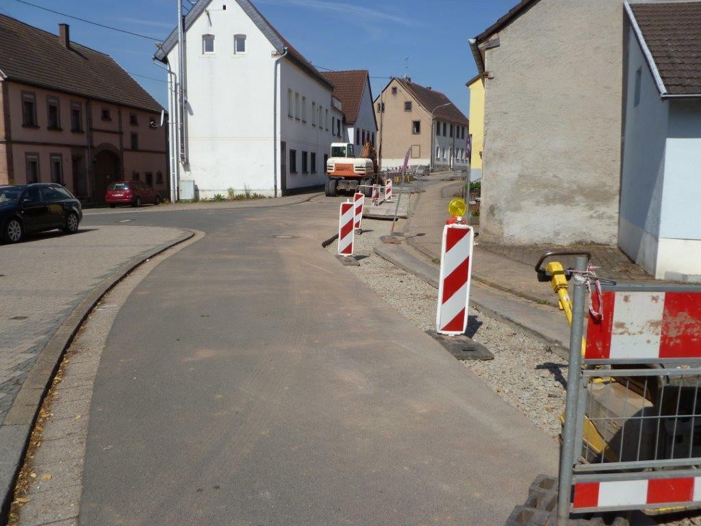 Fürth, Dorfstraße Teilfertigstellung