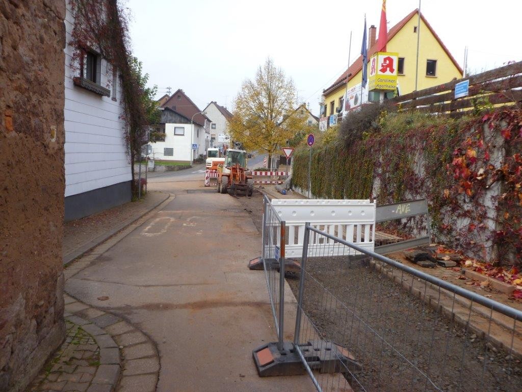 Fürth, Teilfertigstellung Anfang Dorfstraße