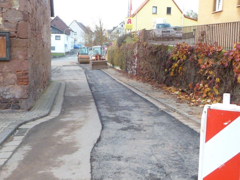 Fürth, Dorfstraße Teilfertigstellung