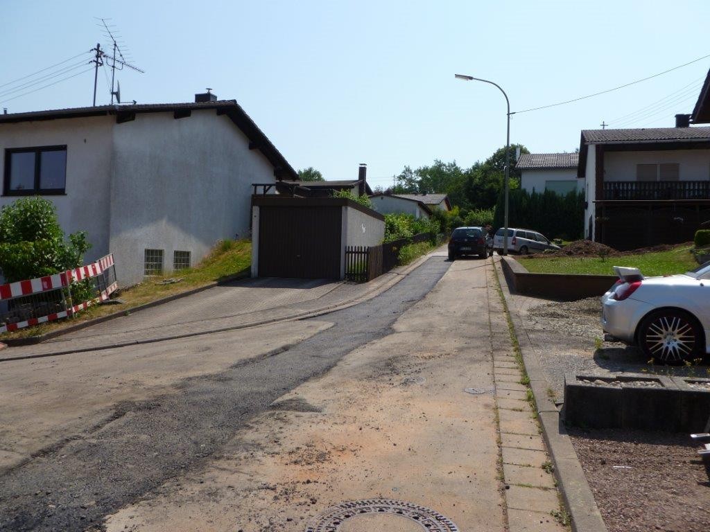 Dörrenbach, Pfarrer Engel Straße, Teilfertigstellung