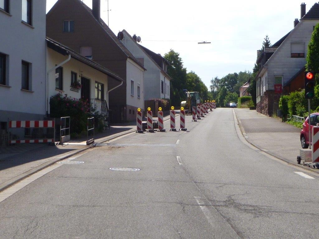 Fürth, Lautenbacherstraße Tiefbau mit Rohrverlegung