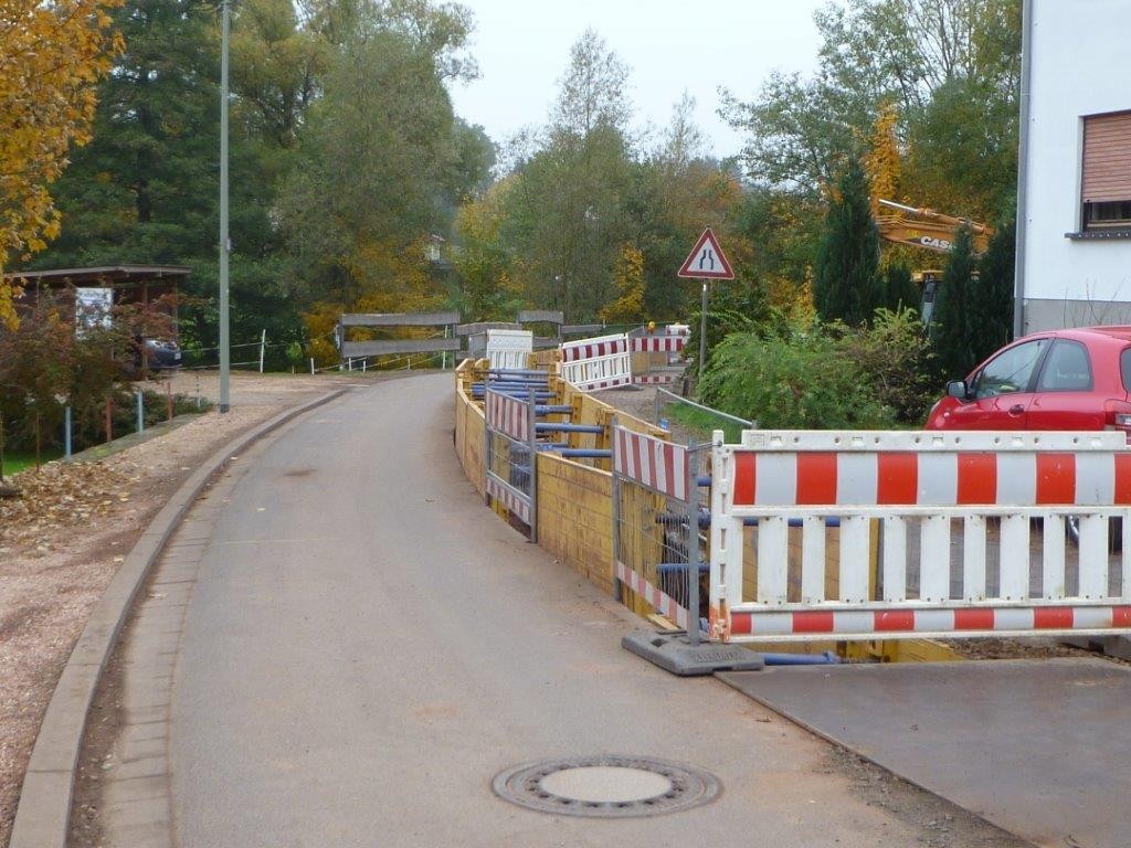 Dörrenbach, Brückwiesstraße, Tiefbau mit Rohrverlegung 