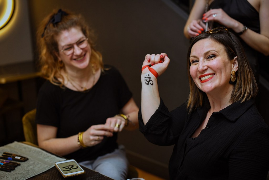 Tatouage éphémère animation pour soirée d'entreprise, bar, cocktail, tatouage temporaire pour événementiel