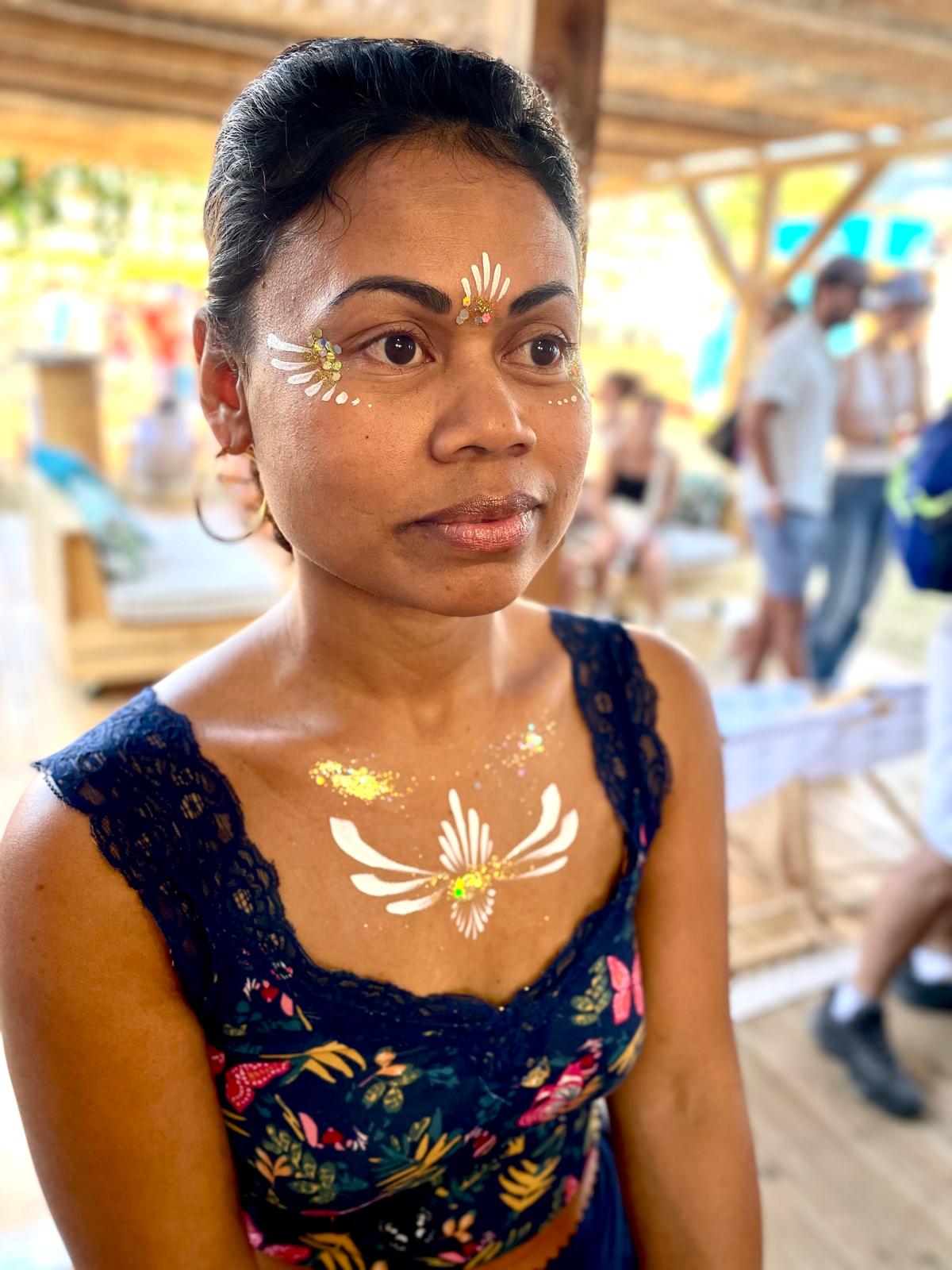 Maquillage corps festival