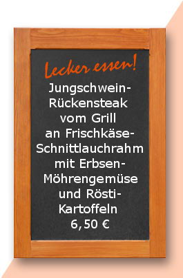 Mittagstisch. Jungschweinrückensteak vom Grill an Frischkäse-Schnittlauchrahm mit Erbsen-Möhrengemüse und Rösti- Kartoffeln 