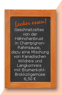 Mittagstisch: Geschnetzeltes von der Hähnchenbrust in Champignonrahmsauce,  dazu eine Mischung von Kanadischen Wildreis und Langkornreis und Blumenkohl-Brokkoligemüse