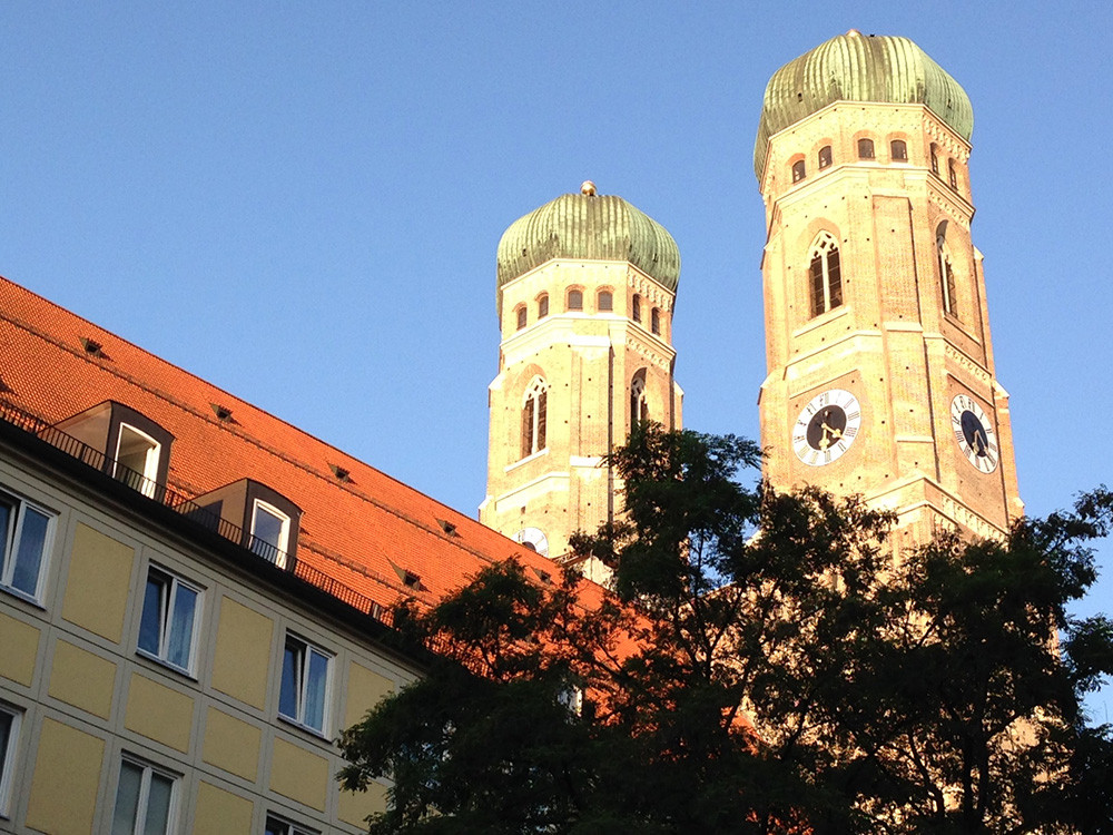 Unsere Praxis liegt in unmittelbarer Nähe der Frauenkirche