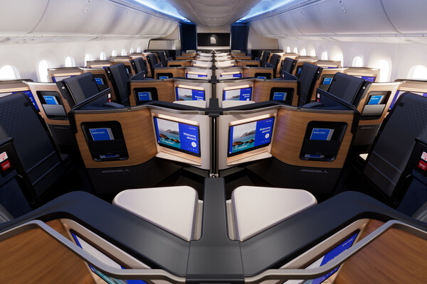 ユナイテッド航空787-9ビジネスクラス、OLED 4Kディスプレイ
