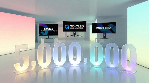 （写真）サムスンディスプレイは2026年3月、モニター用QD-OLEDの累計出荷500万台を達成した。