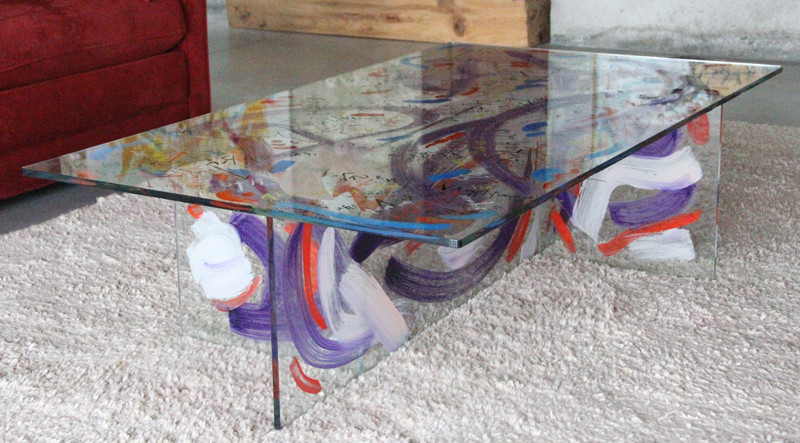 Table - 140 x 80 x 40 cm
