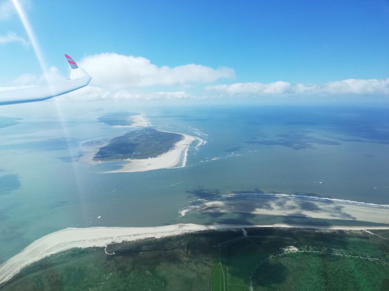 Über Langeoog mit Blick auf Baltrum und Norderney