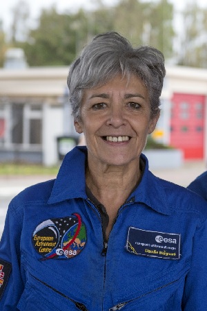 claudie haignere conferenciere astronaute contact booking