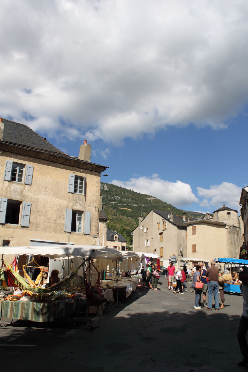 Marché florac 48