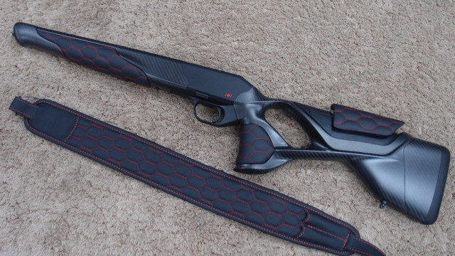 R8 Ultimate Carbon Black and Red