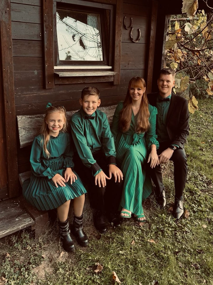 Unser Kinderprinzenpaar Daria I. und Leon IV., sowie unser Prinzenpaar Melanie I. und Christian I.