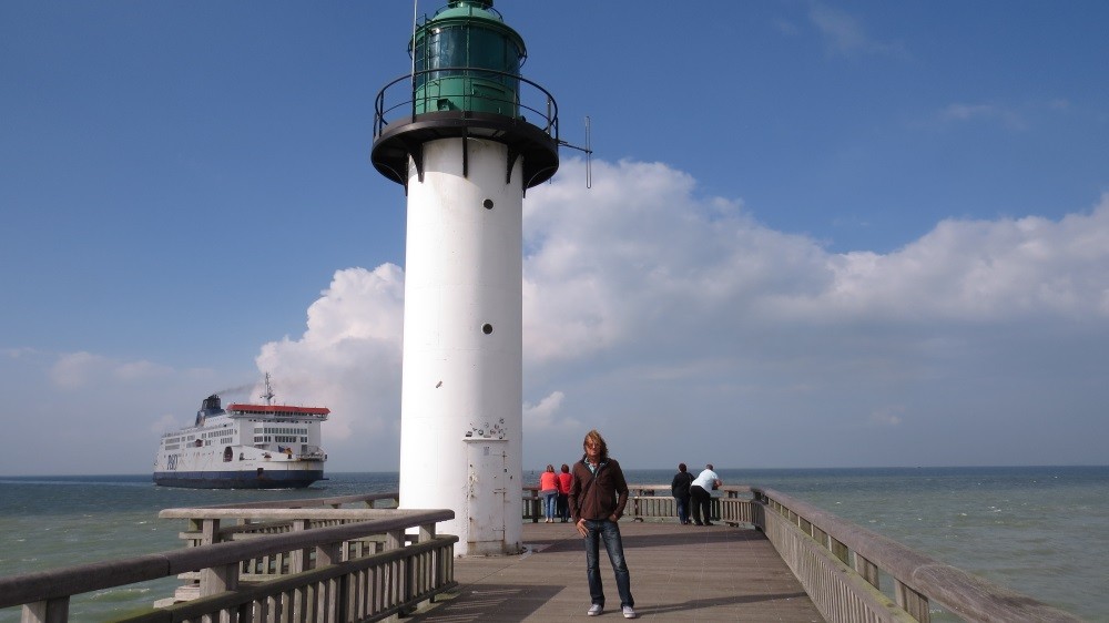 An Hafen und Strand...