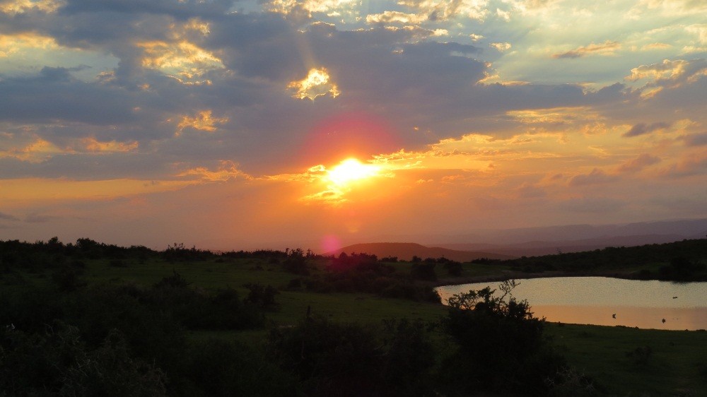 mit Sonnenuntergang verlassen wir den Nationalpark