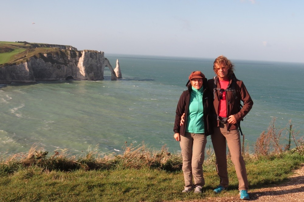 Wir wandern den Küstenweg um Etretat