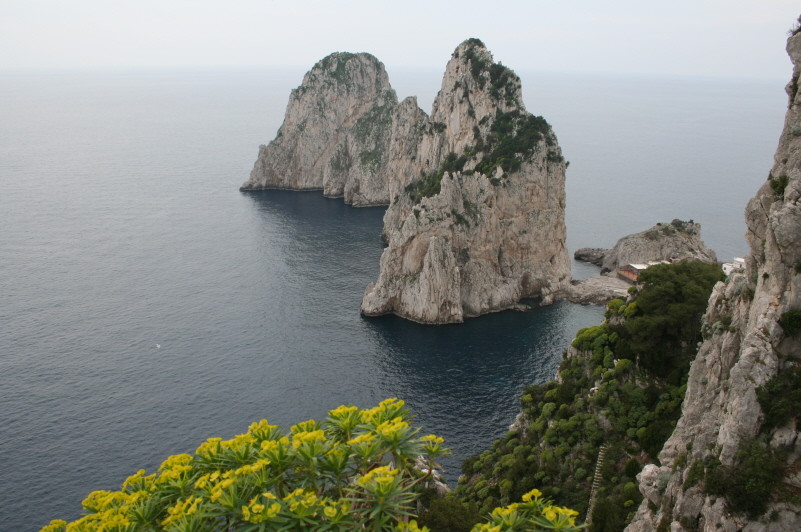 Capri, Faraglioni