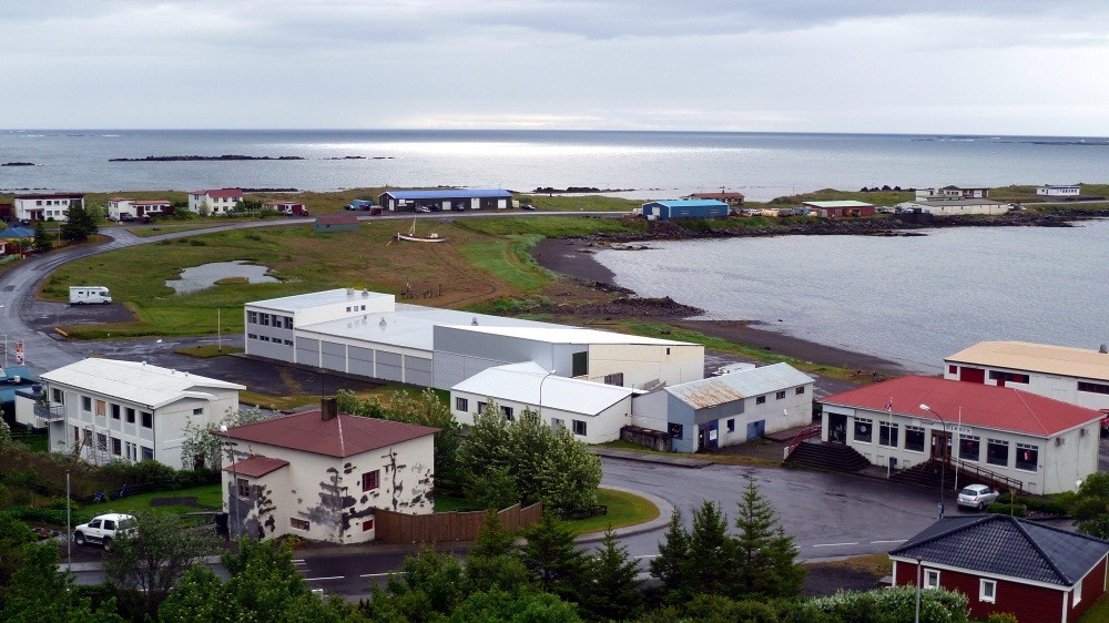 Spaziergang durch Breiddalsvik