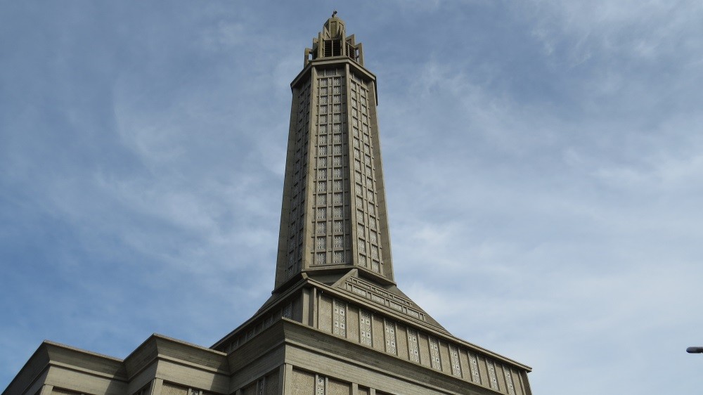 St. Joseph Kirche, 50.000 t Beton, 700 t Stahl