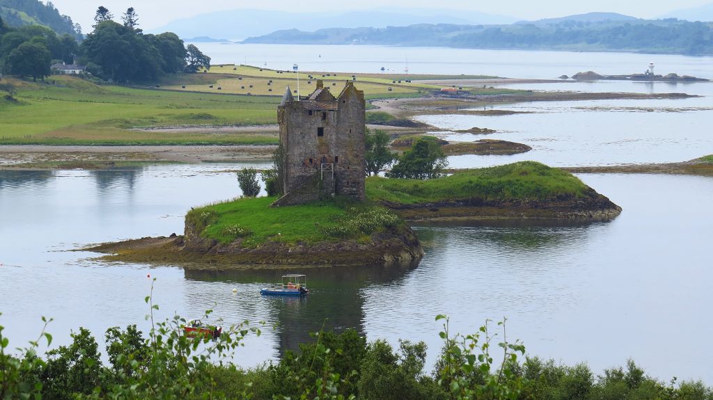 Blick zum Castle Stalker