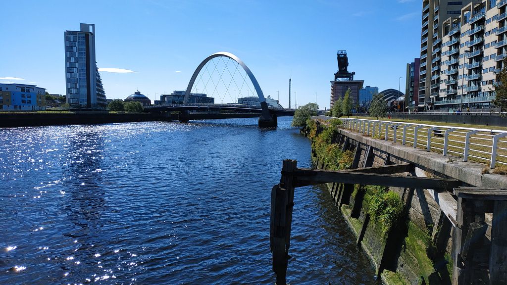 Promenade am River Clyde