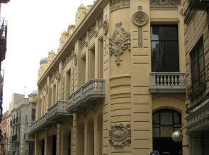 Embleme am Casino Menestral Figueres