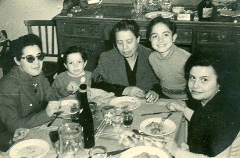 1954 - Da sinistra: Tatiana? Marcello Pecoraino, Grazia Siggia,Enzo Pecoraino, Elina Siggia