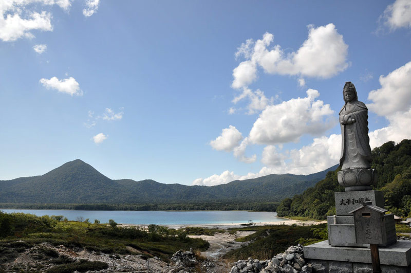 Lake Usori and the Valley of Hell