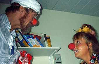 Clown-Dr. Guschtav Gallus, Clown-Dr. Rosa Frischluft, 2 Clowns im Dialog,  Doctor-Clowns, Lachen, Humor