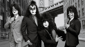 KISS ROCK N ROLL HALL OF FAME