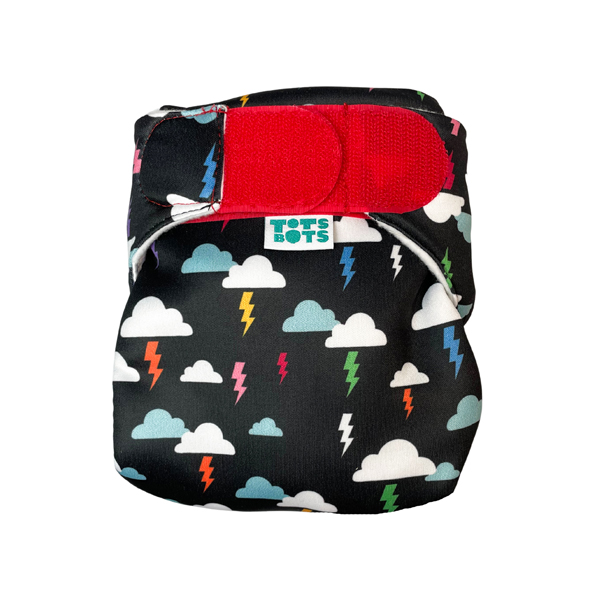 Schwarze Baby-Schwimmwindel mit Wolken und Blitzen von Tots Bots