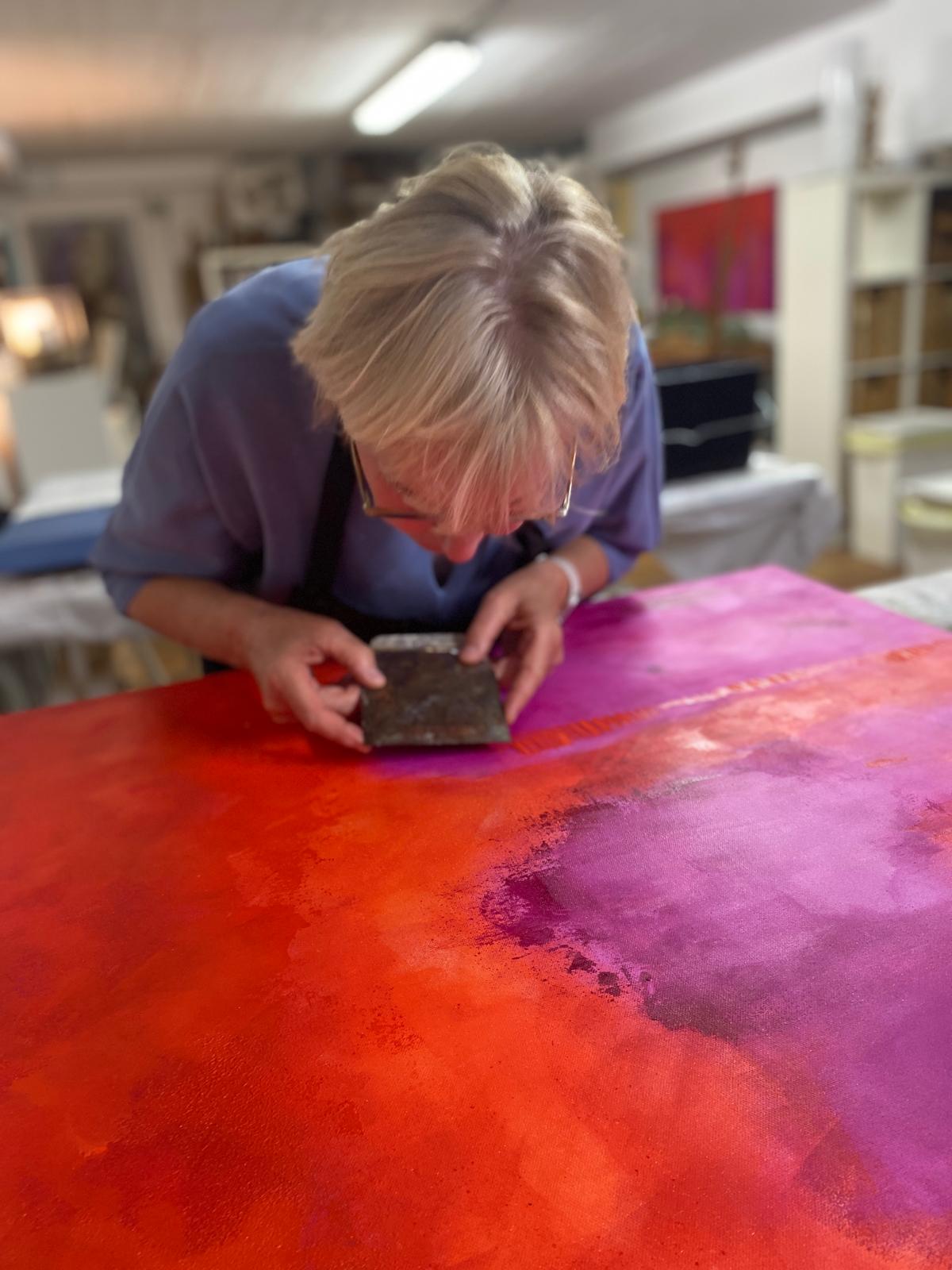 Feinheiten herausarbeiten - wie hier mit Goldpigment