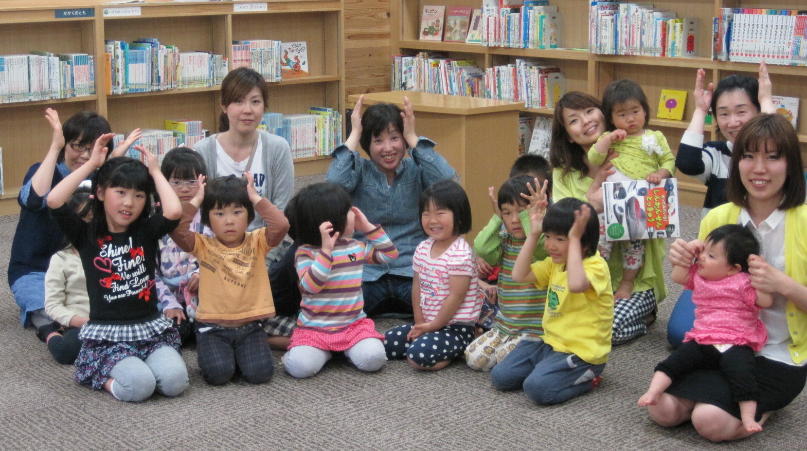 2014年5月10日　 岐阜県各務原市　もりの本やさん（図書館）