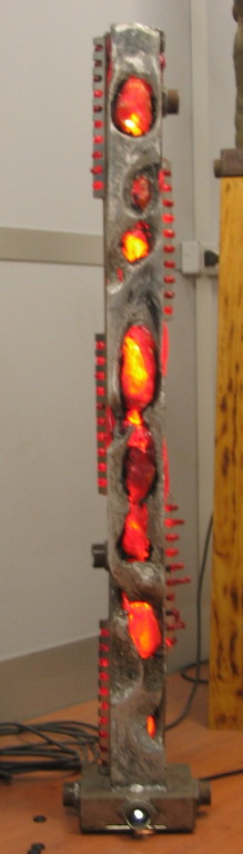 "Energy #05" Scultura 2005 -alluminio/ferro/polix/neon- cm 25x 140h x 25