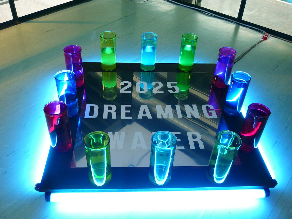 "2025 DREAMING WATER" 2010 1/1  installazione, 140x 140 x 40h, 1°Classificata Concorso Acqua Confini Invisibili, Urban Center , Bergamo, Italy