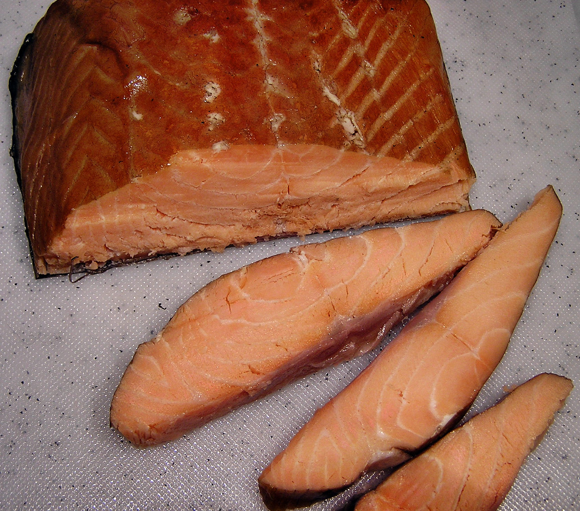 Heißräuchern und Kalträuchern von Lachs Gravedlachs Räucherlachs LachsInfos