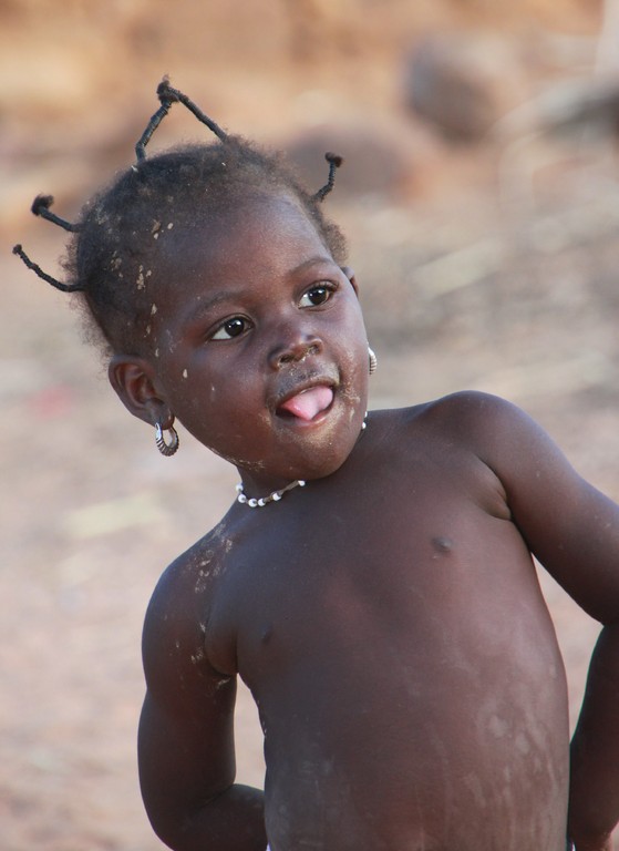 Dans le village de BANANI  en pays DOGON.