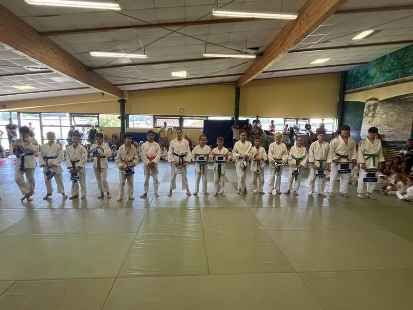 Entre dossards et ceintures, les élèves de l'école de Judo ont été justement récompensés de leurs efforts tout au long de l'année./Crédit photo RD