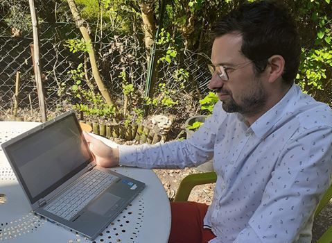 Jean-Edouard Canton a travaillé pendant dix heures pour mettre au point le site. 