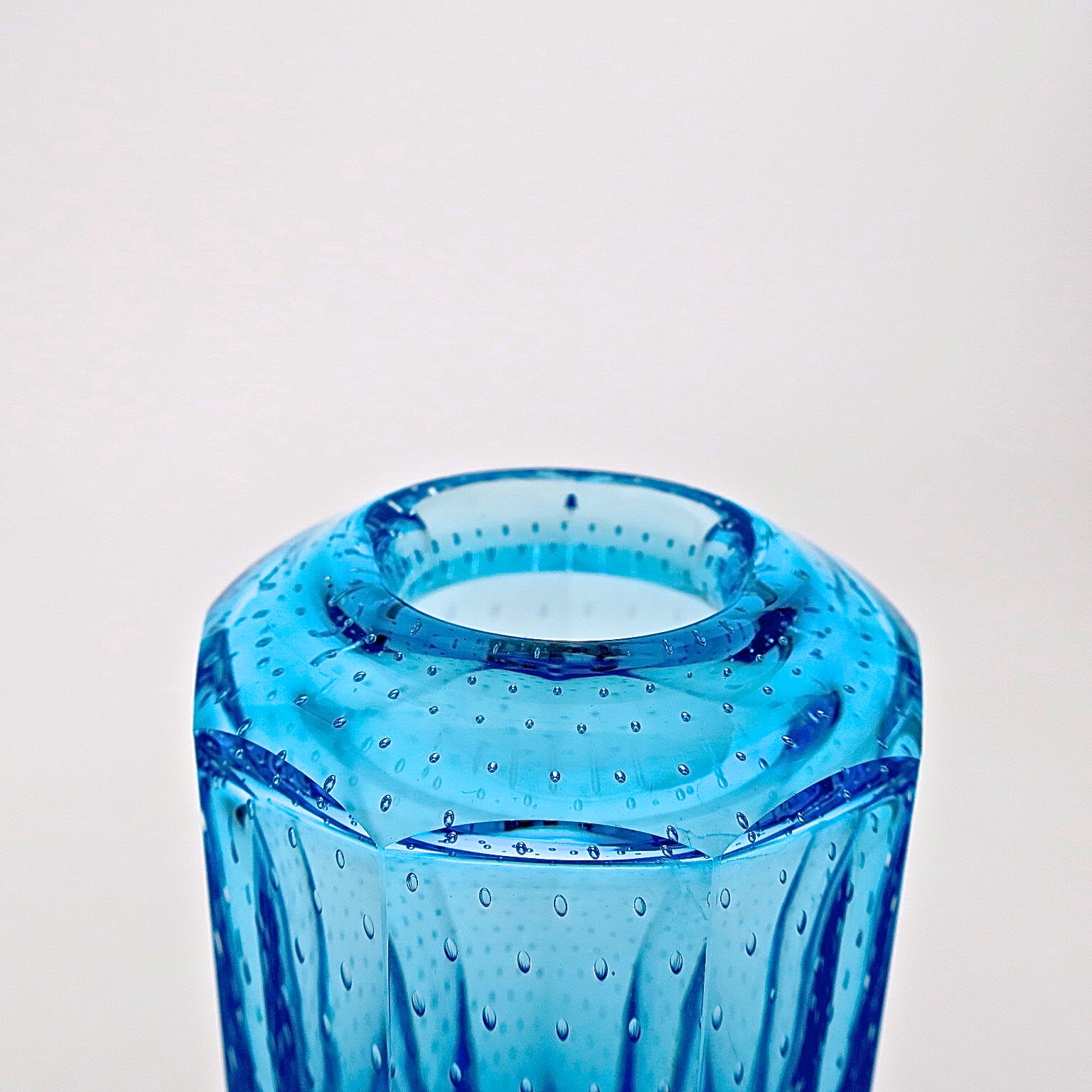 murano aquamarin bubble mundgeblasen geschenk design interior inneneinrichtung detail ocean savetheocean meer sea ocean ocean glas türkis 