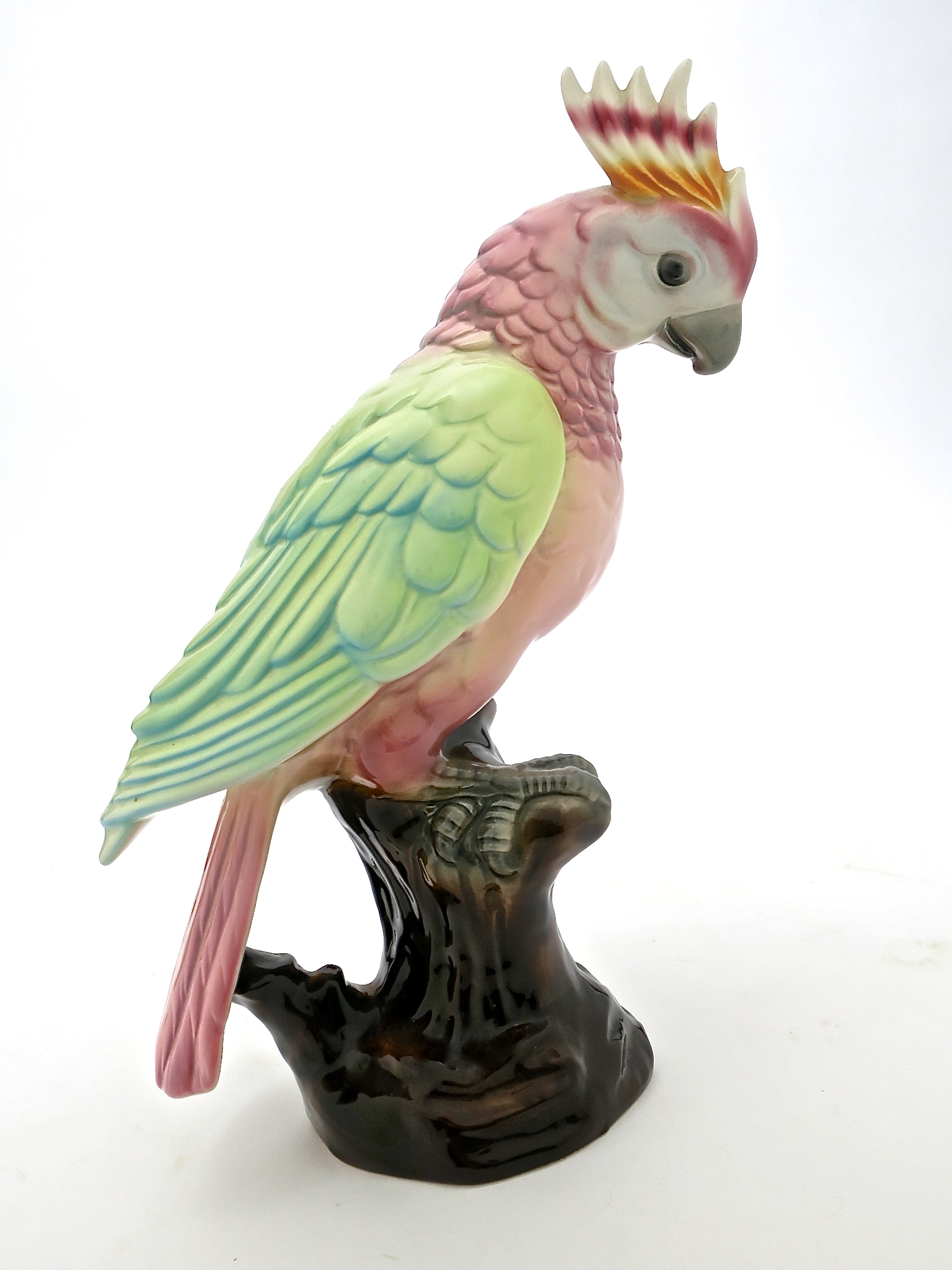 kakadu cortendorf keramik ceramique cockatoo figur puderpink mintgrün pastelpink interior kaufmuseum münchen inneneinrichtung design styling
