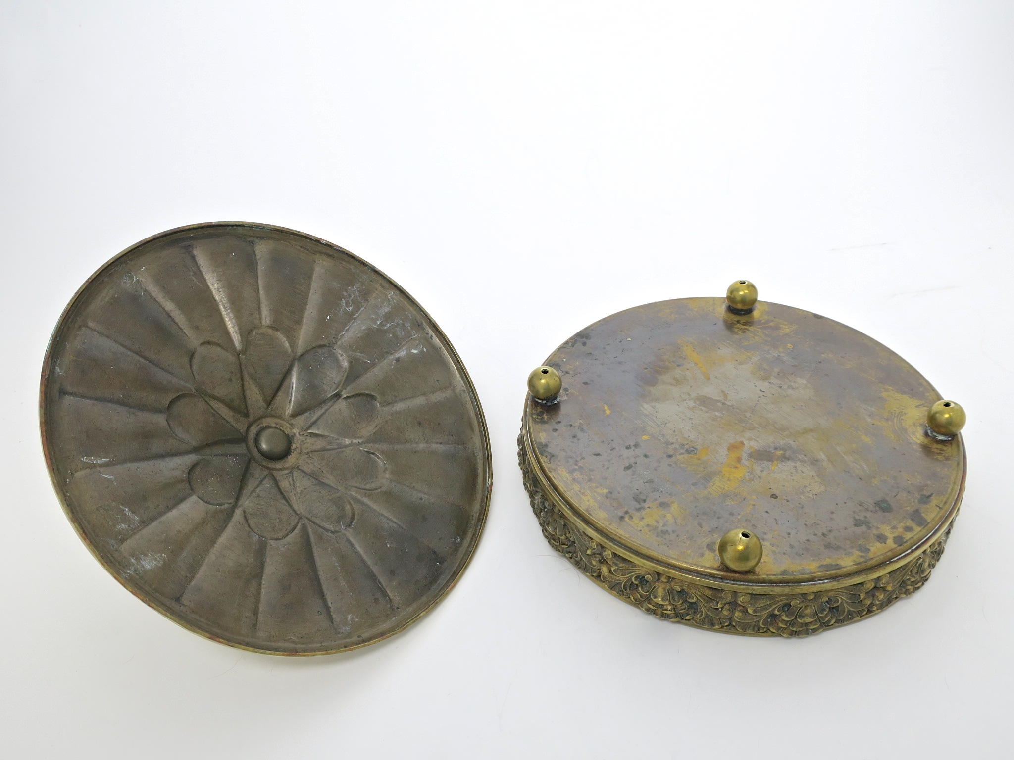 box barock pomp dose Aufbewahrung antik vintage kaufmuseum heikebruchhausen München brass Container Geschenke gifte