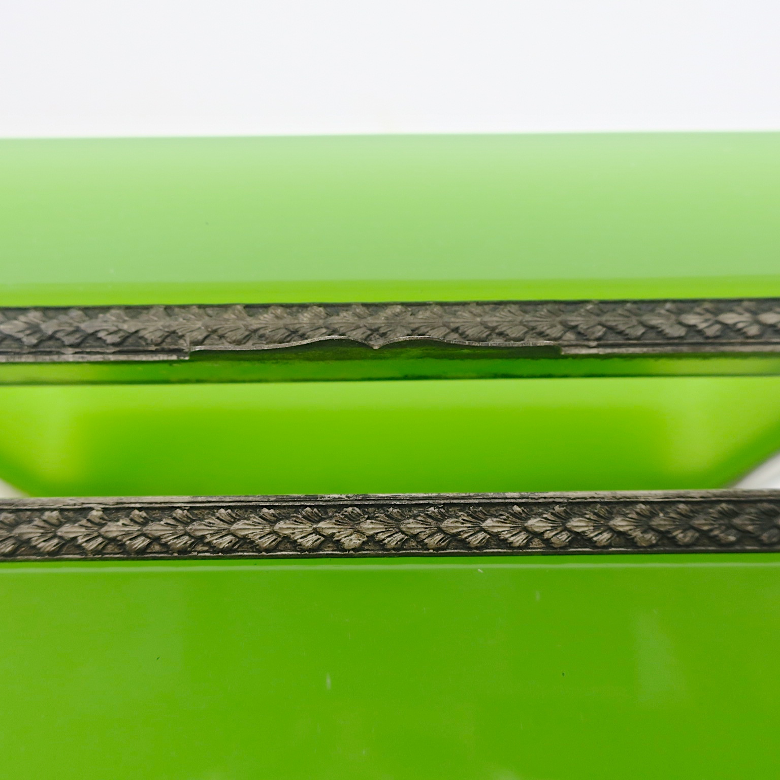 zuckerdose geschenke münchen trinketbox ormulo schatztruhe glasdose interiordetail antik design hochzeit hochzeitsgeschenk verlobungsgeschenk kaufmuseum