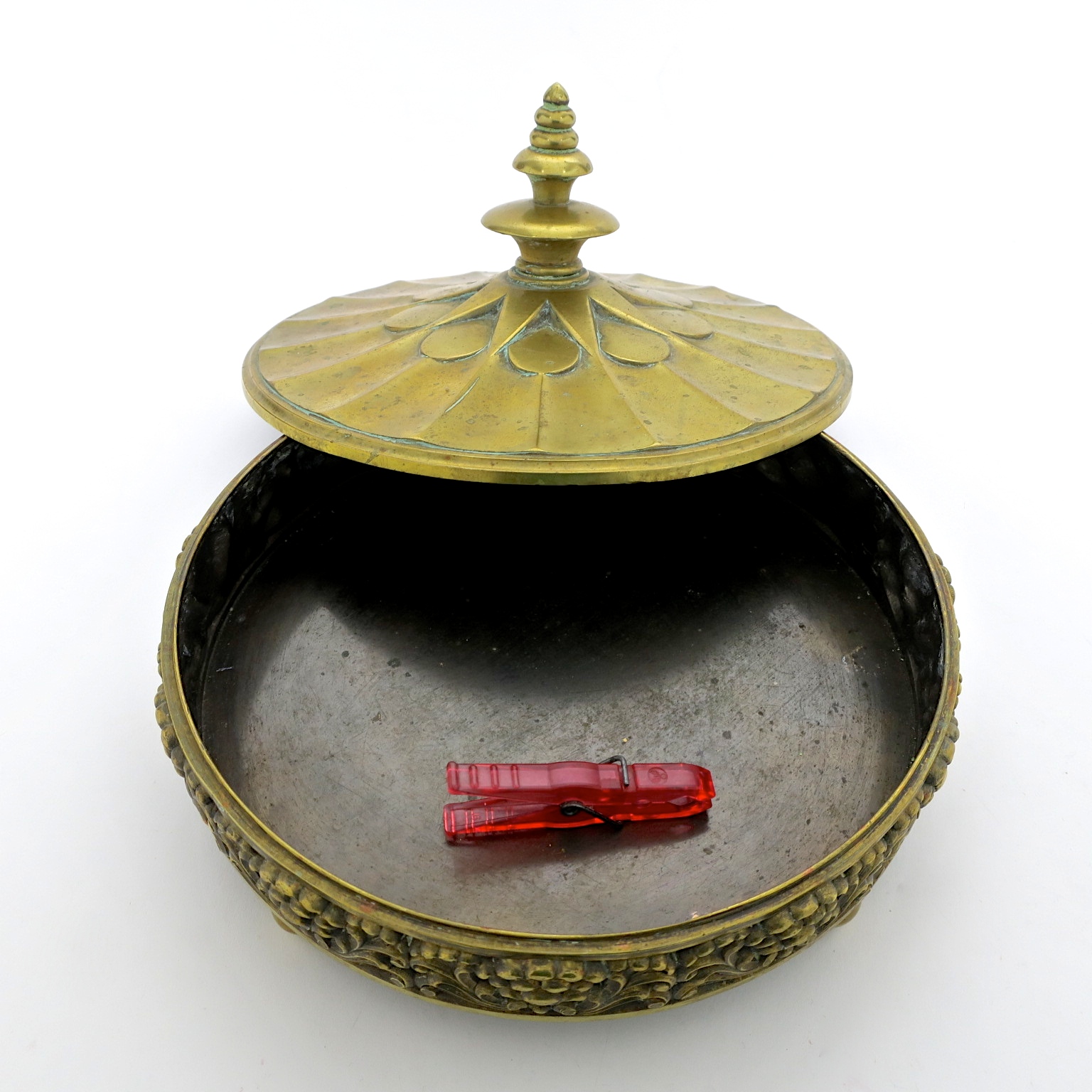 box barock pomp dose Aufbewahrung antik vintage kaufmuseum heikebruchhausen München brass Container Geschenke gifte
