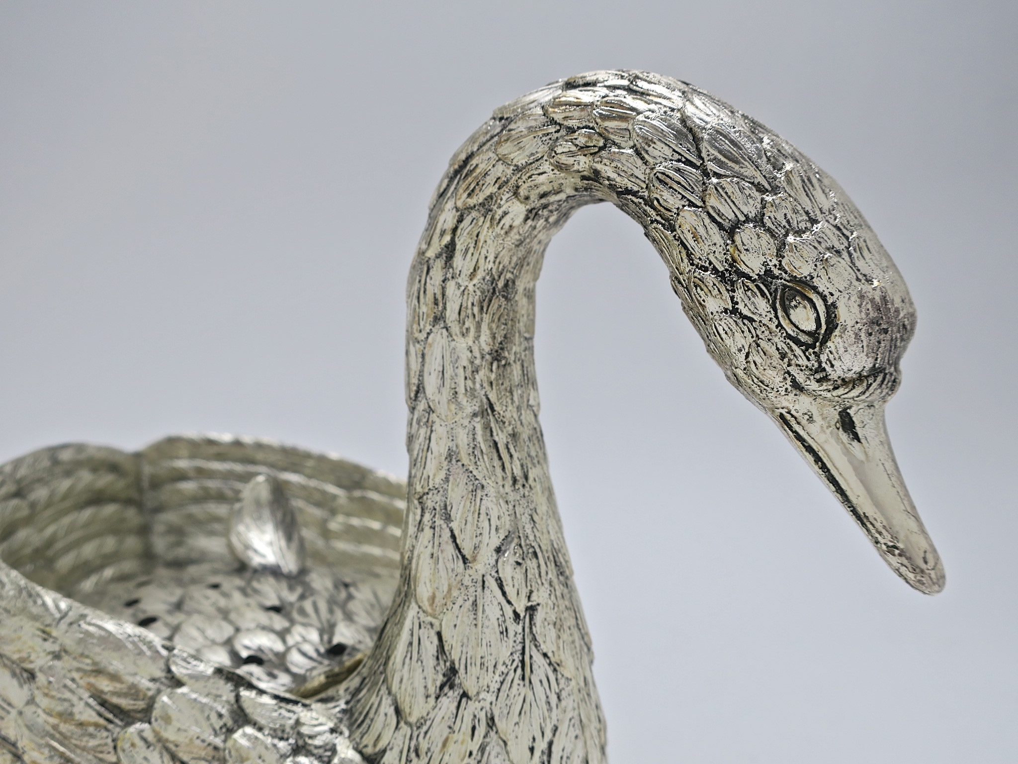 icebucket eisbehälter hochzeitsgeschenk wedding hochzeit swan swanlake schwan mauromanetti münchen kaufmuseum munich glamour hollywood tableware tischdekoration tableware dinner party buffet