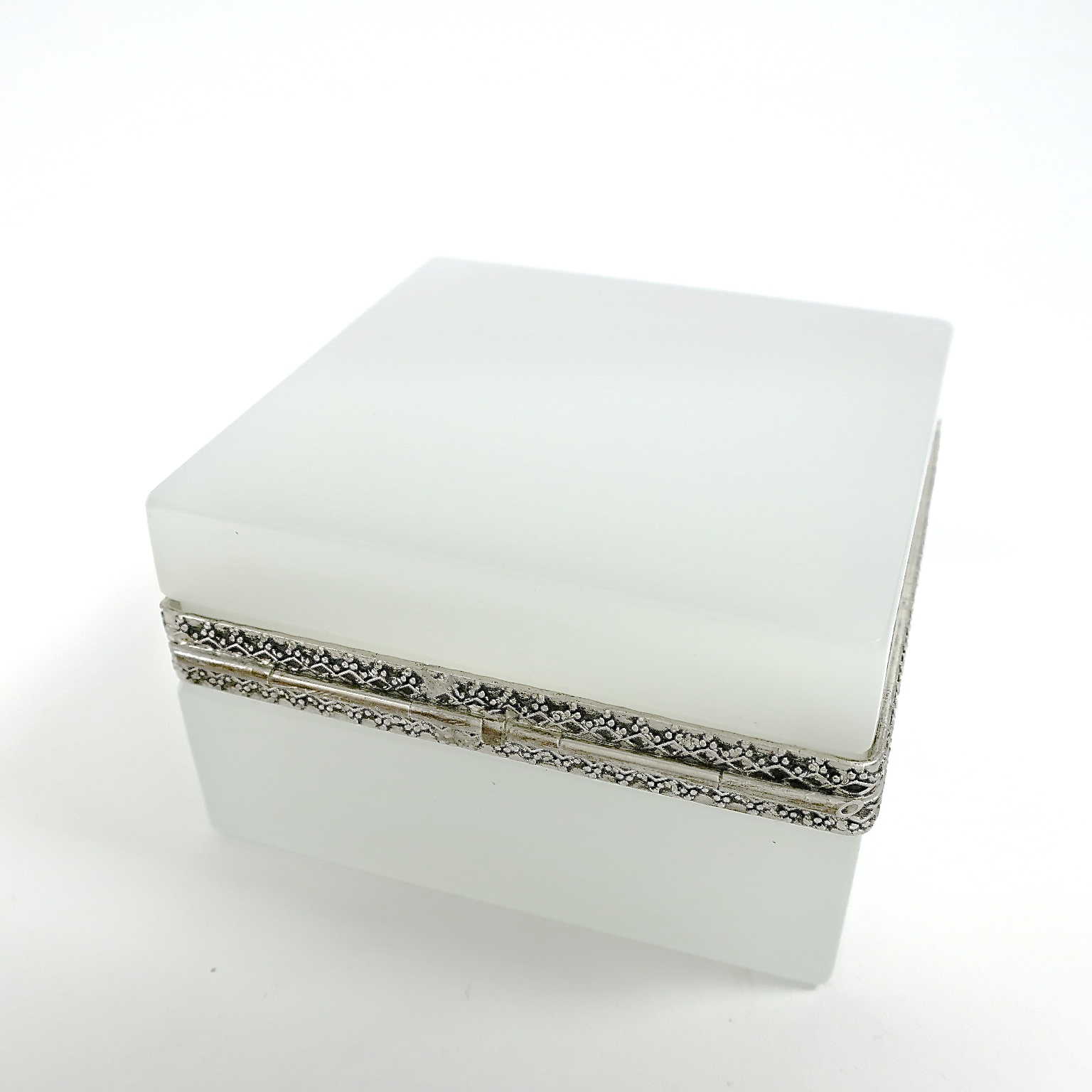 hochzeitsgeschenk taufgeschenk glasdose schatztruhe trinketbox deckeldose design midcentury interiordetail kaufmuseum münchen